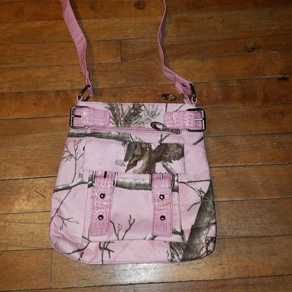 Real Tree pink camo bag
